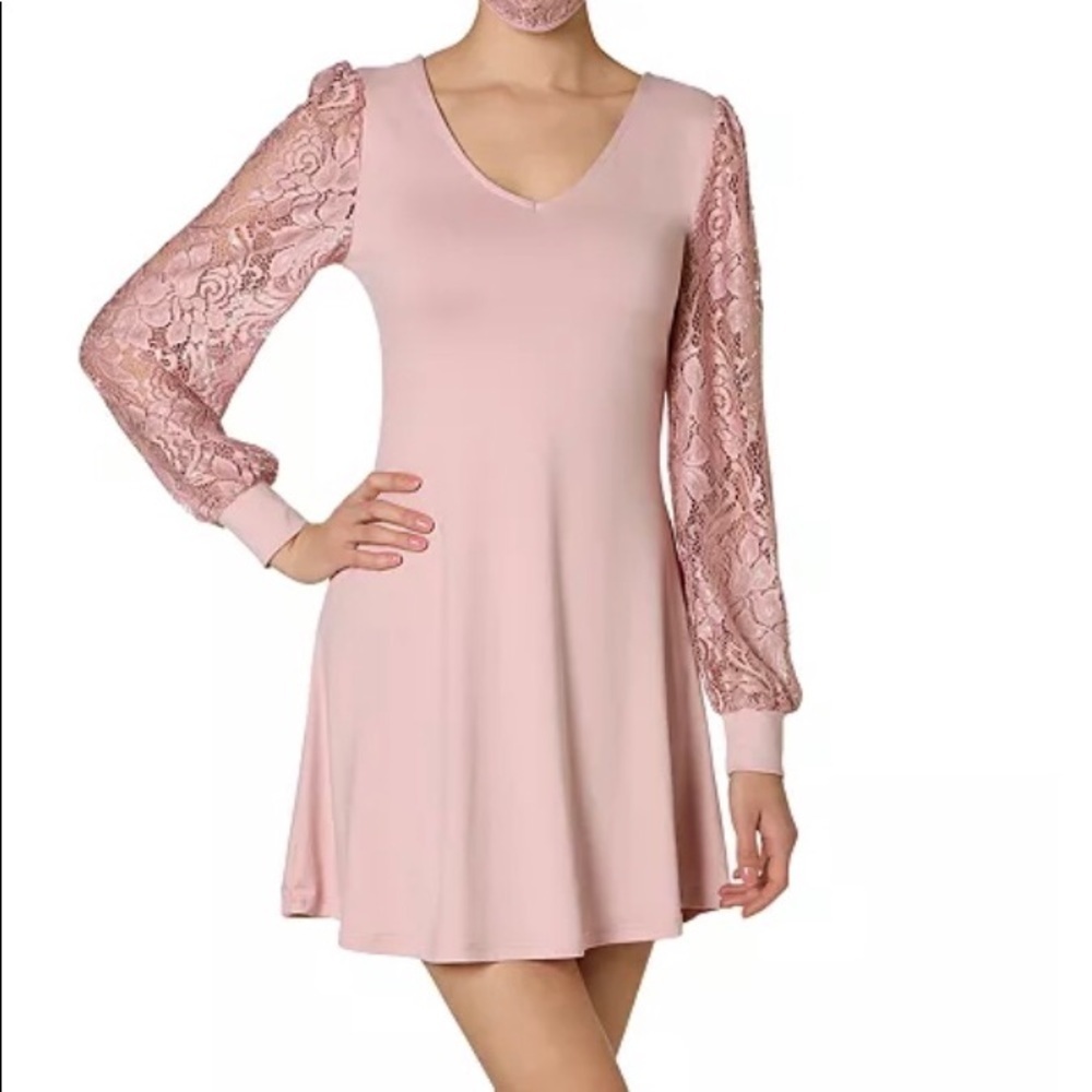 Ultra Flirt / NWT/Juniors' Lace-Sleeve Mini Dress